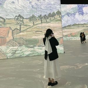 Meet your Posher, Veronica